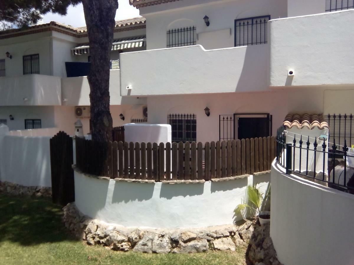 Playa De La Barrosa Chiclana de la Frontera Exterior photo